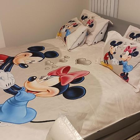 Trio Maria Lägenhet Otopeni Exteriör bild